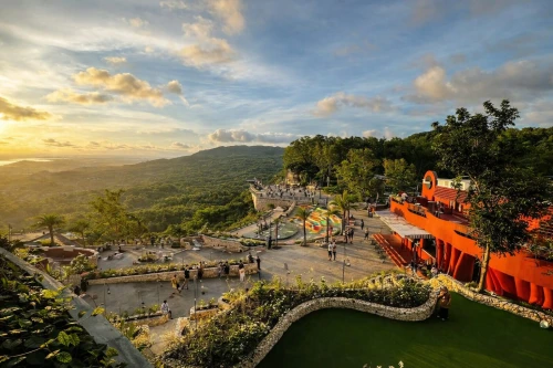 trip-pantai-viral-jogja-on-the-rock-segoro-obelix-sunset